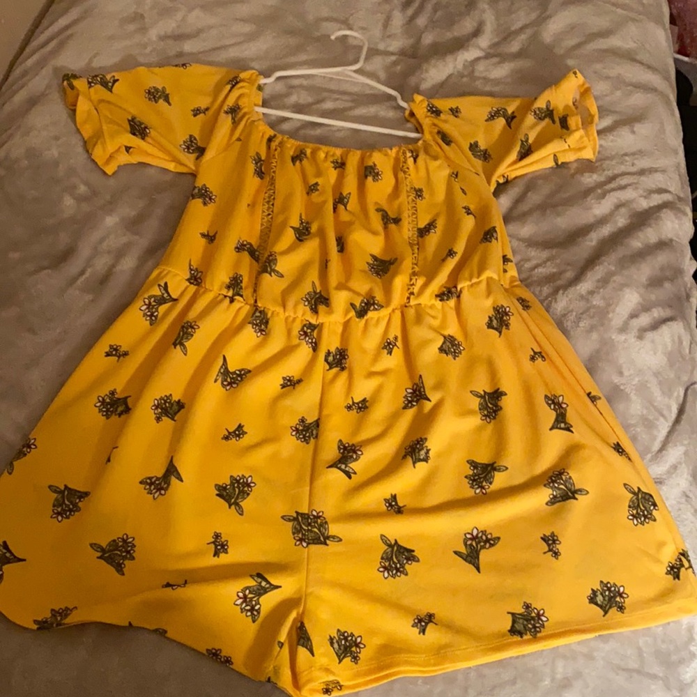 Yellow romper size XL